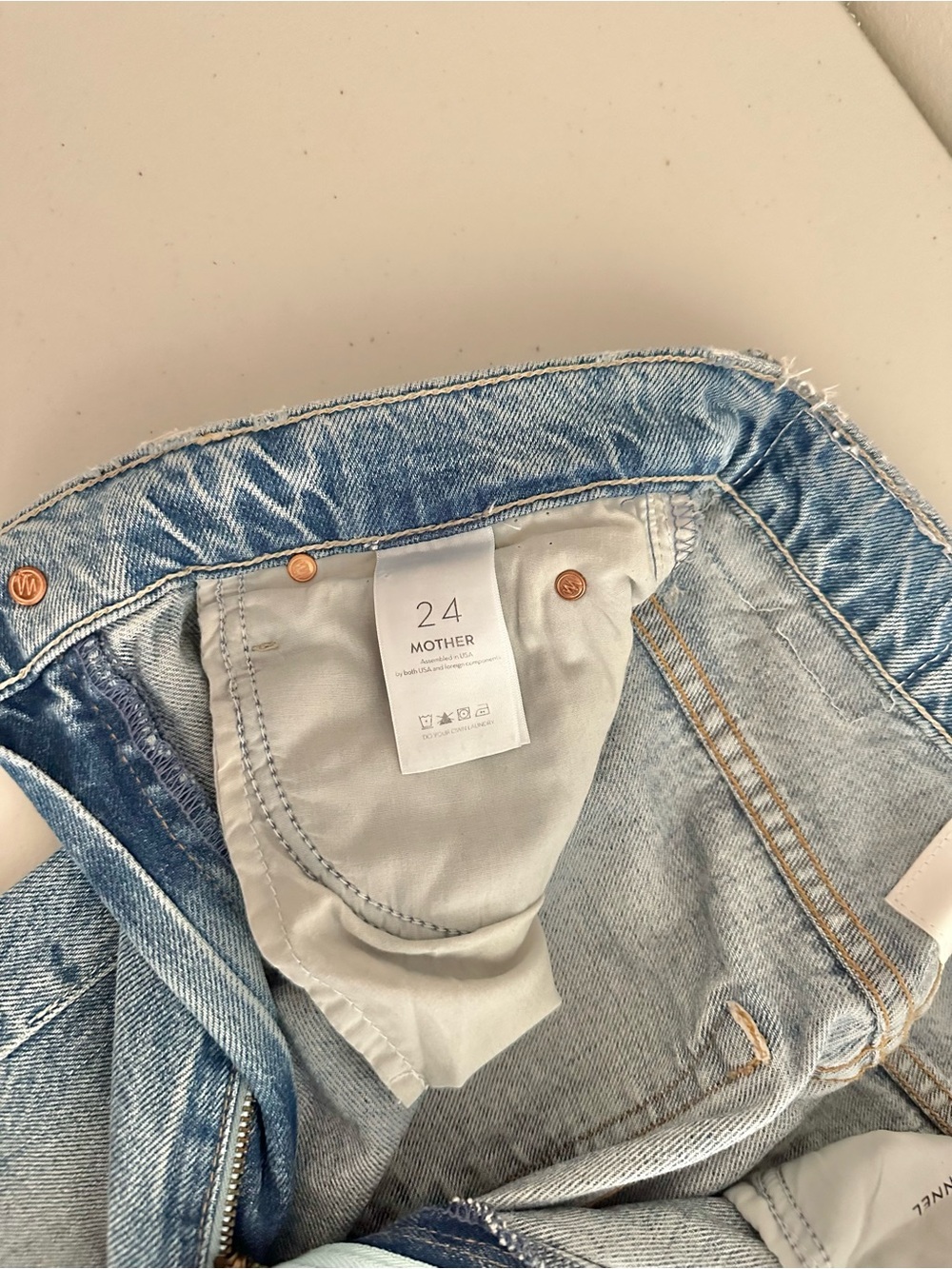 MOTHER The High Waisted Tunnel Vision Sneak Jeans The Other Side Size 24 Campus - Picture 4 of 9